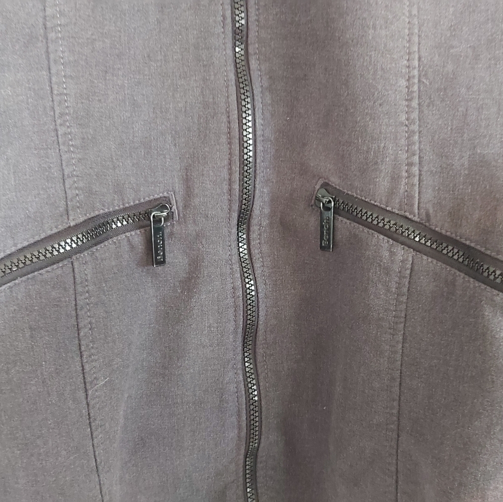 🆕️Bench Coat - Picture 10 of 10